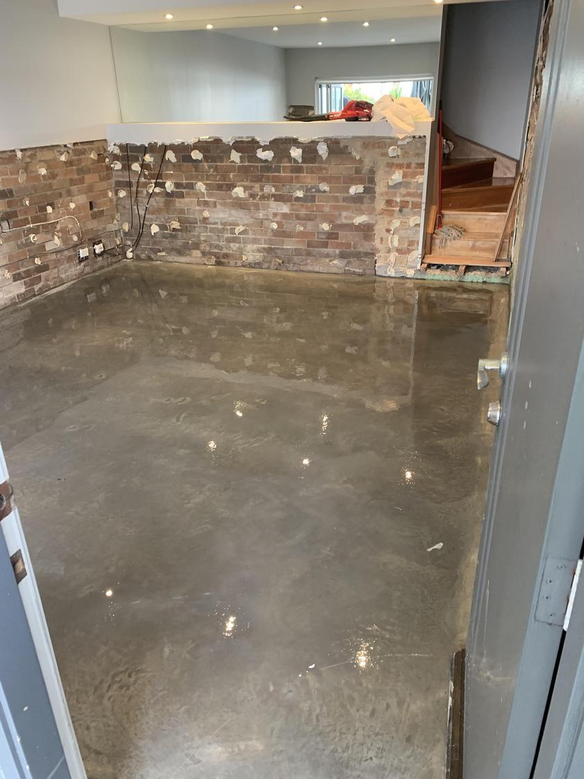 Internal concrete slab